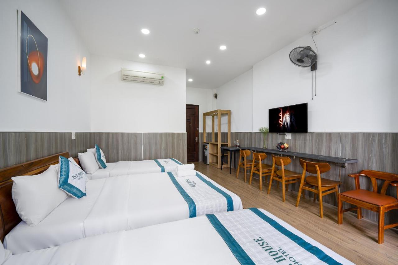 Nice House Hotel - Near My Khe Beach Da Nang Exteriör bild