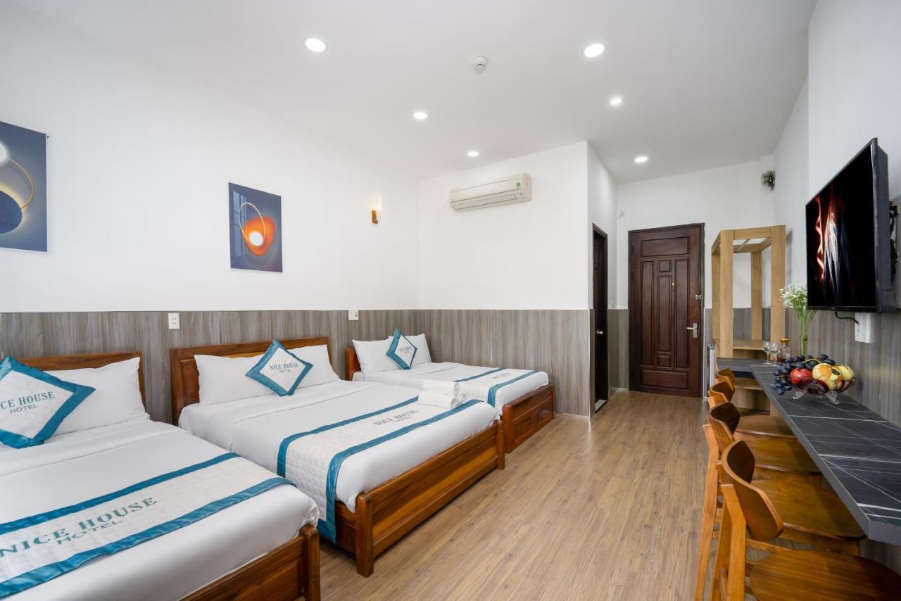 Nice House Hotel - Near My Khe Beach Da Nang Exteriör bild