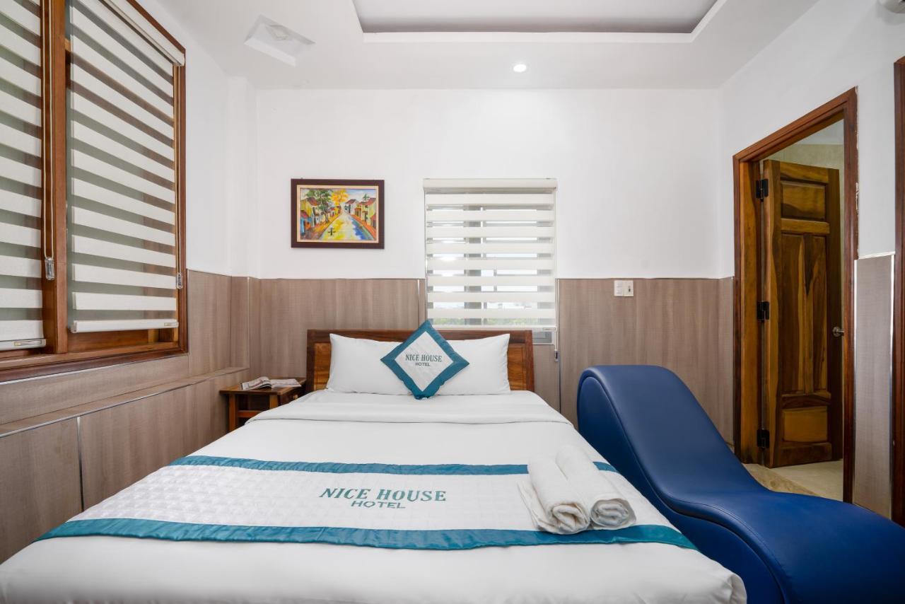 Nice House Hotel - Near My Khe Beach Da Nang Exteriör bild