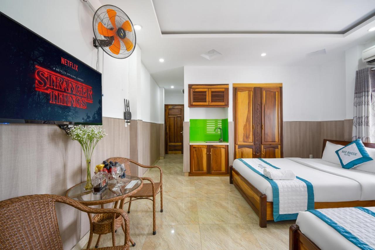 Nice House Hotel - Near My Khe Beach Da Nang Exteriör bild