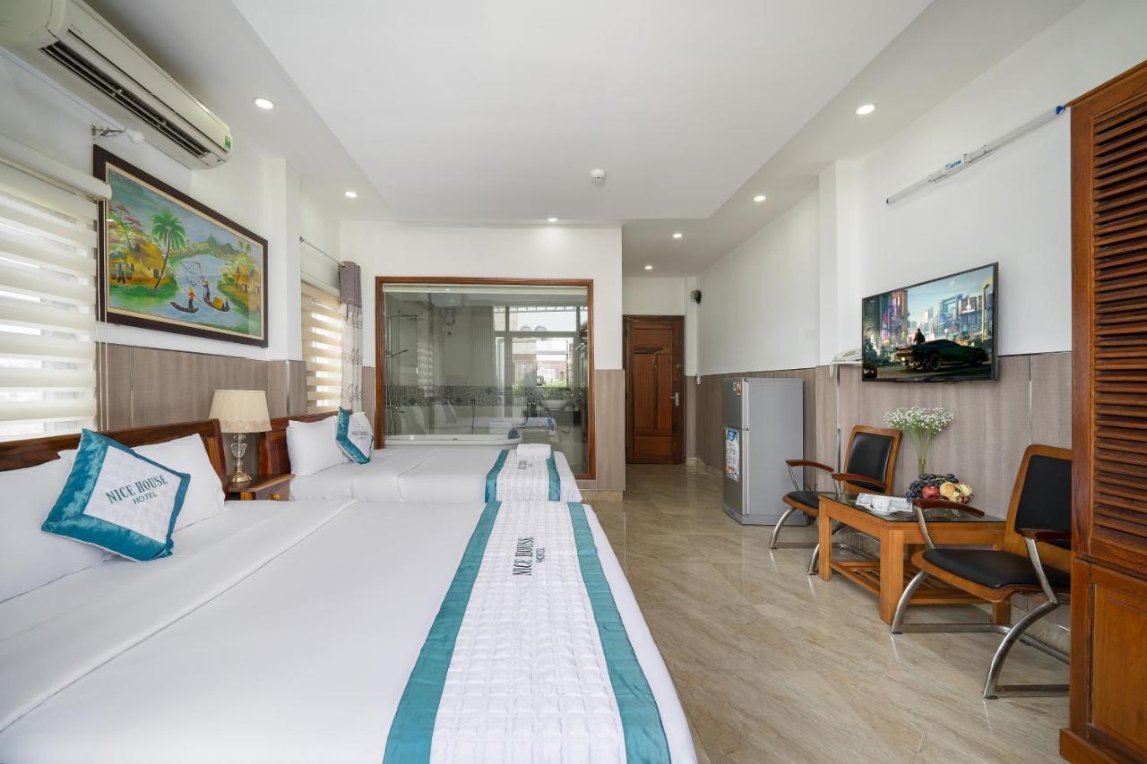 Nice House Hotel - Near My Khe Beach Da Nang Exteriör bild